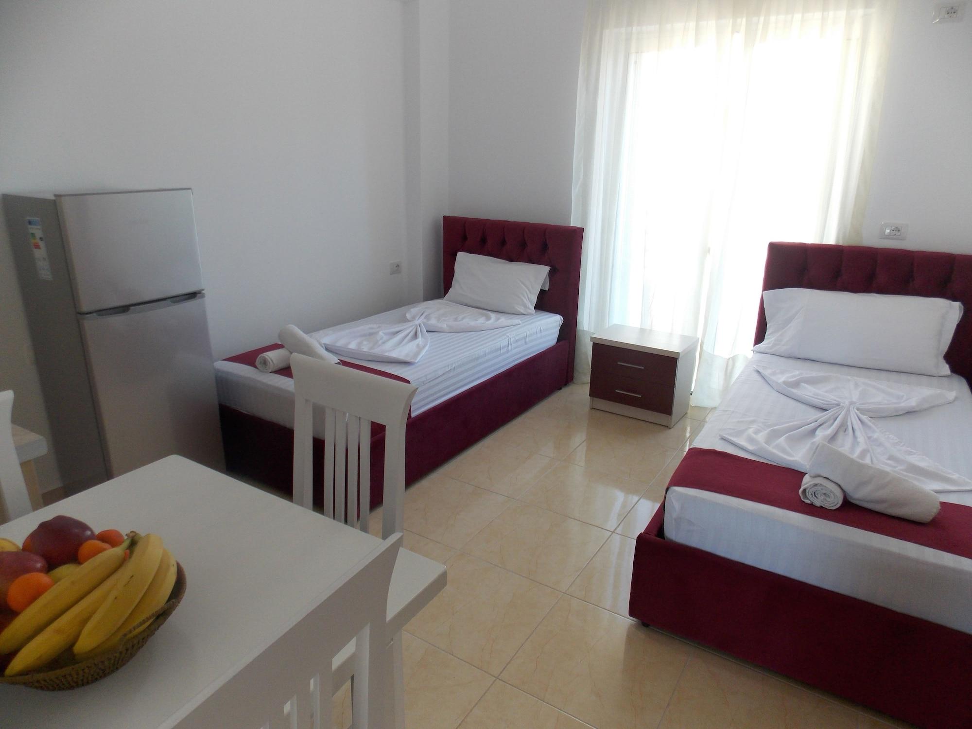 Afrimi Relax Apartments Sarandë エクステリア 写真