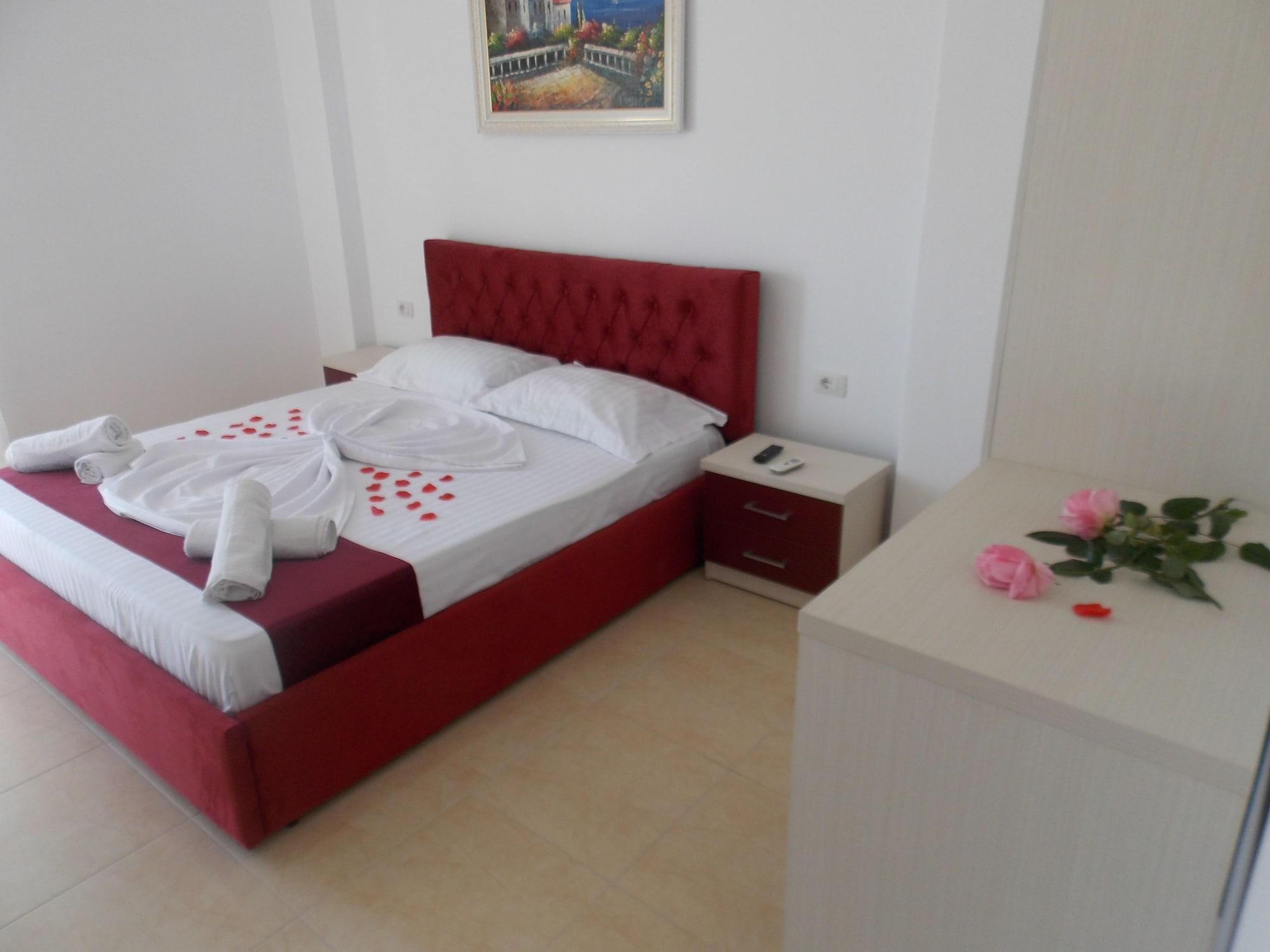 Afrimi Relax Apartments Sarandë エクステリア 写真