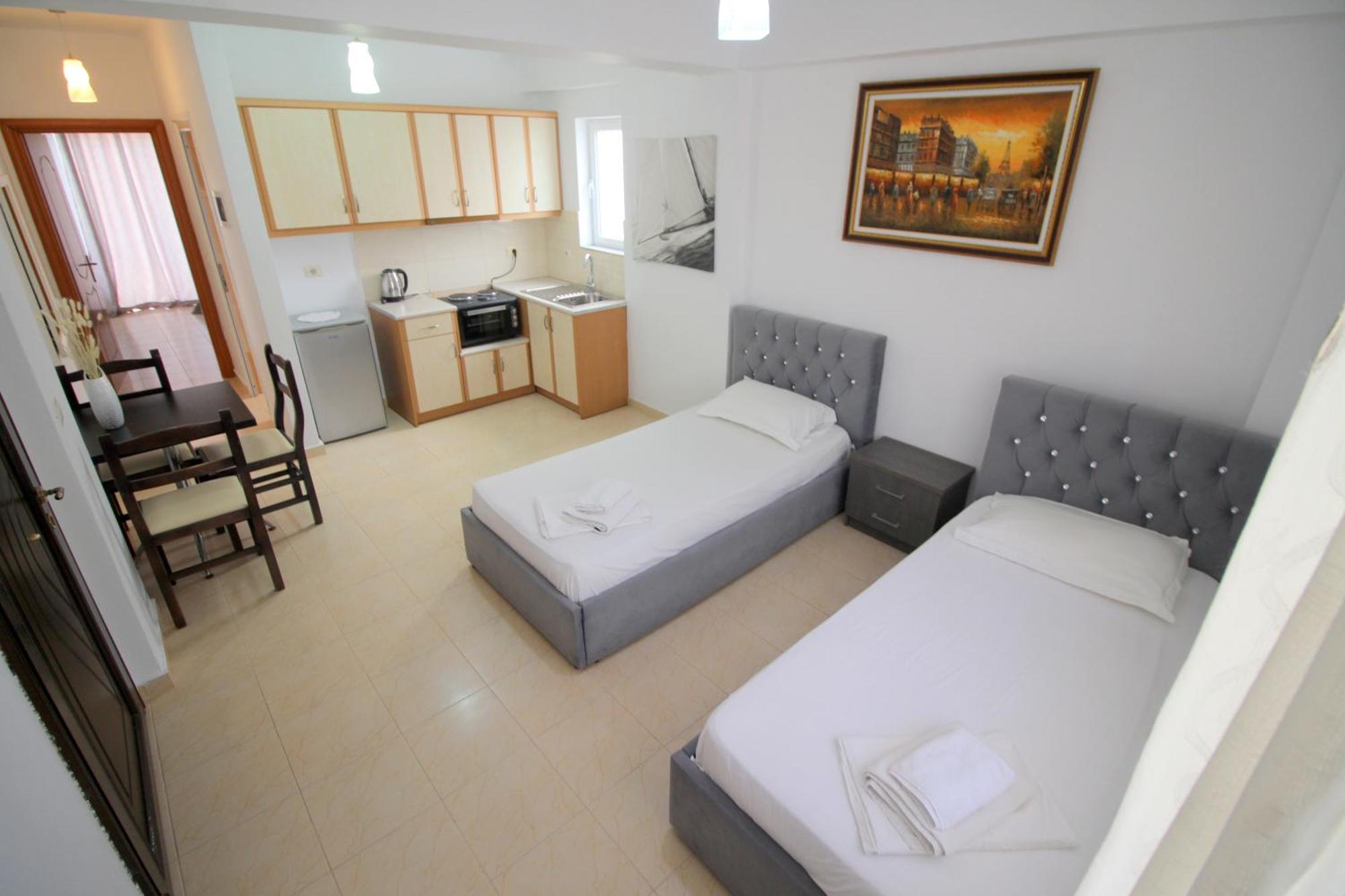 Afrimi Relax Apartments Sarandë エクステリア 写真