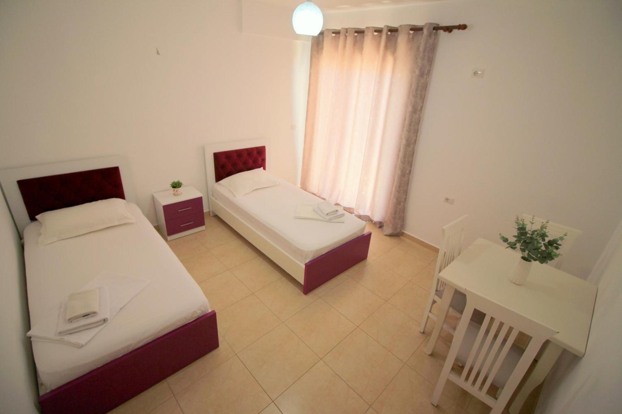 Afrimi Relax Apartments Sarandë エクステリア 写真