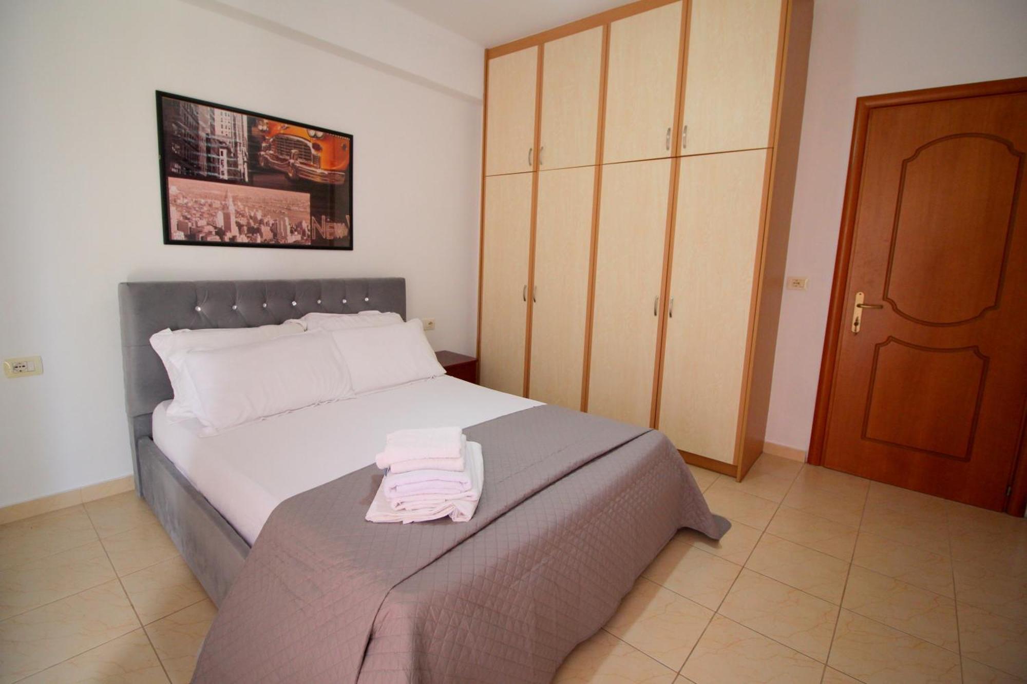 Afrimi Relax Apartments Sarandë エクステリア 写真