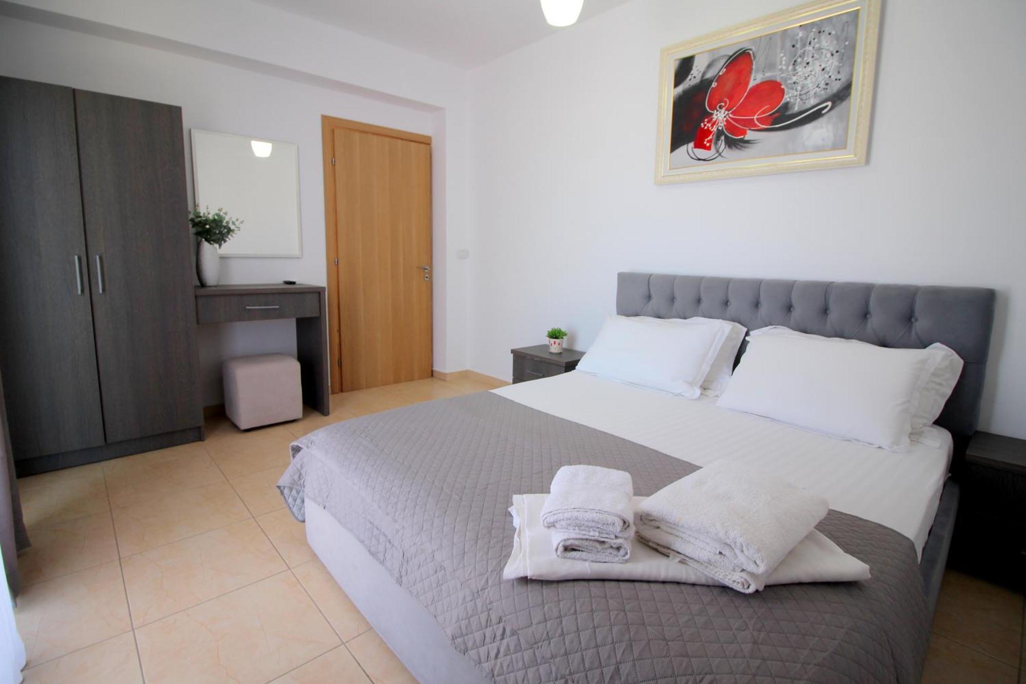 Afrimi Relax Apartments Sarandë エクステリア 写真