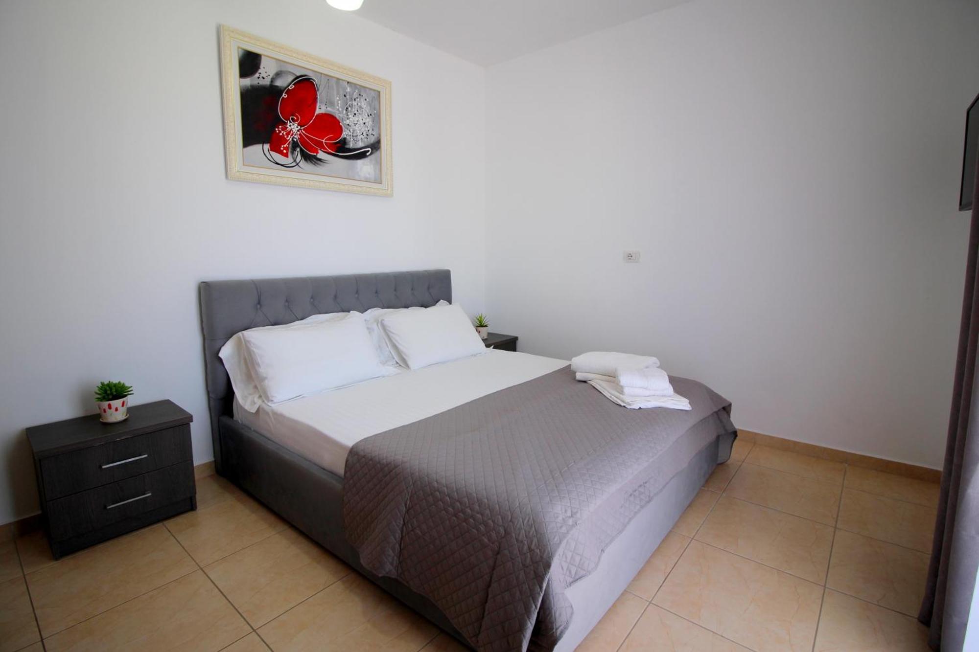 Afrimi Relax Apartments Sarandë エクステリア 写真