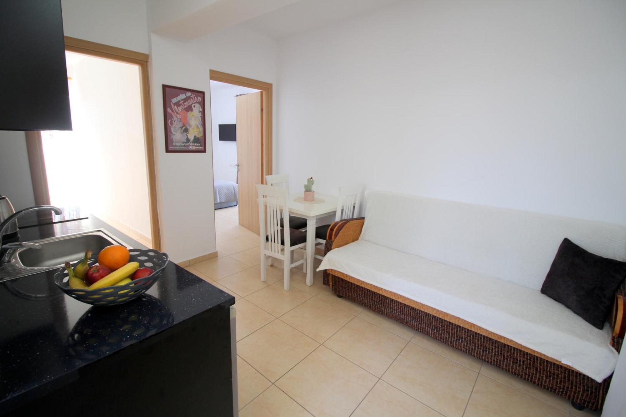 Afrimi Relax Apartments Sarandë エクステリア 写真