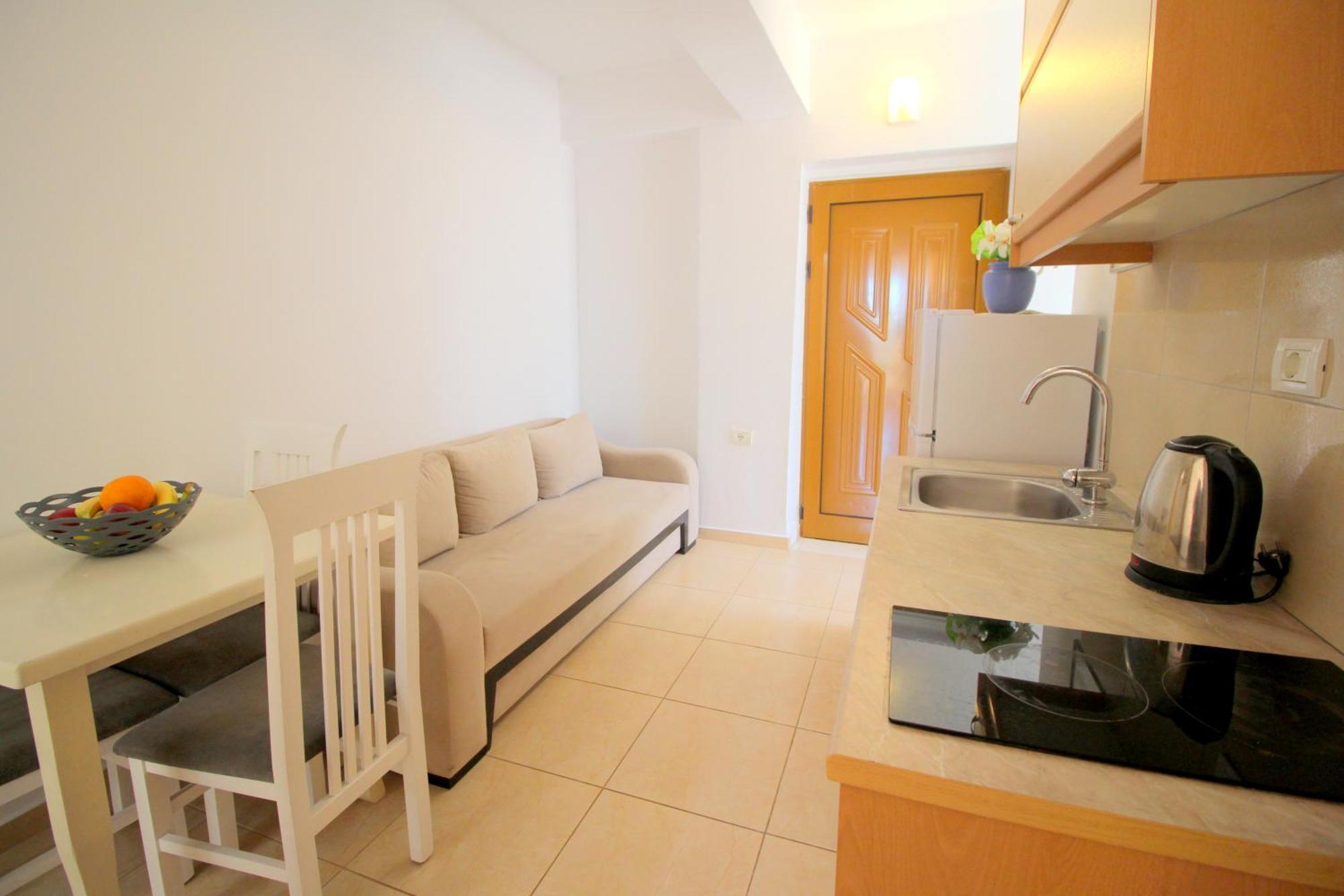 Afrimi Relax Apartments Sarandë エクステリア 写真