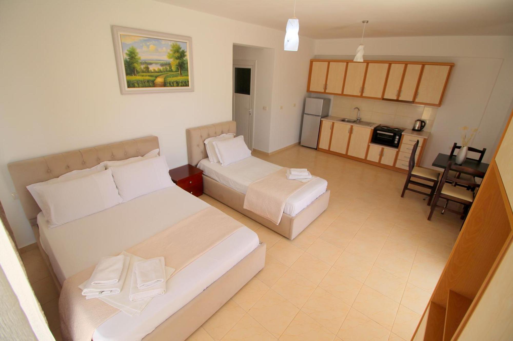 Afrimi Relax Apartments Sarandë エクステリア 写真