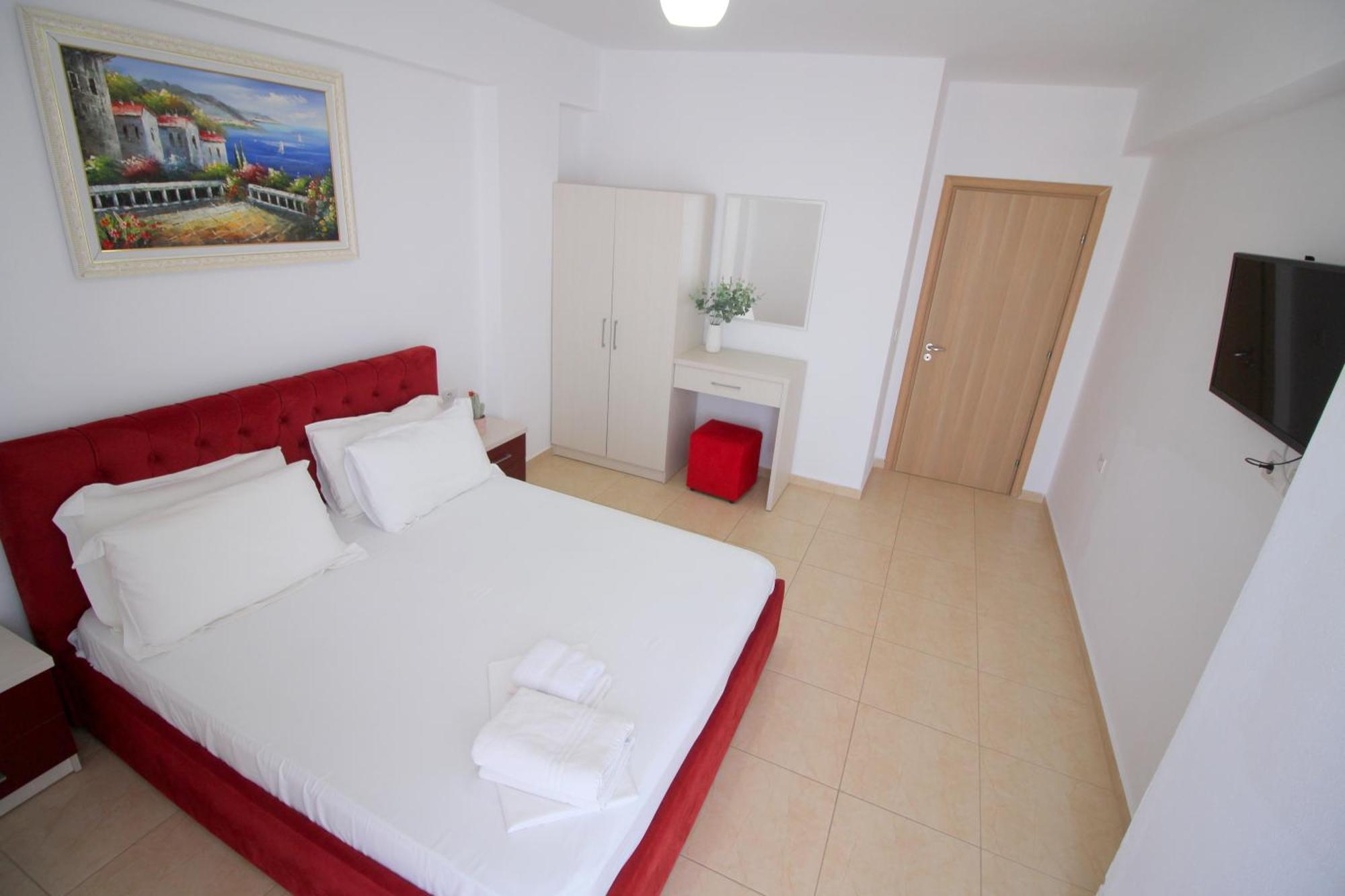 Afrimi Relax Apartments Sarandë エクステリア 写真